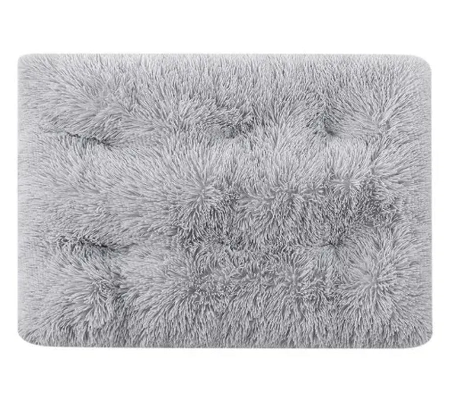 Ultra-Soft Faux Fur Pet Bed – Non-Slip Orthopedic Sleeping Pad